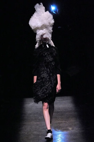 Look 29